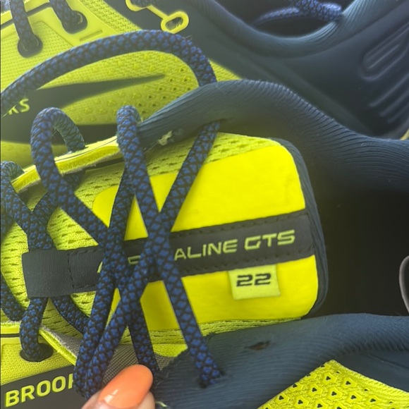 Brooks Adrenaline GTS Shoes - Bright Yellow and Dark Blue - Picture 8 of 13